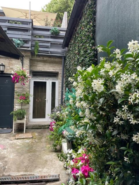 Villa Casa In Inima Capitalei Bucarest Esterno foto